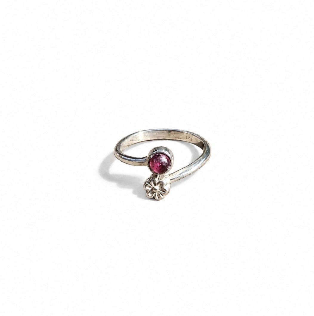 Amethyst Ring With Flower Detail