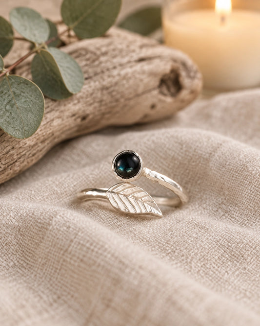 Black Onyx Ring With Leaf Detail